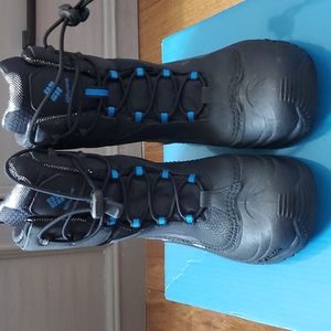 COLUMBIA BUGABOOT PLUS IV YOUTH OUTDOOR BOOTS